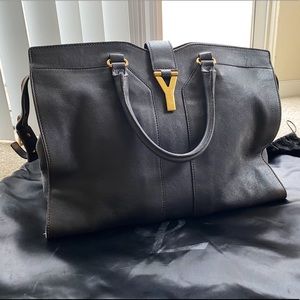 Auth. YSL Cabas Chyc Tote (Medium)